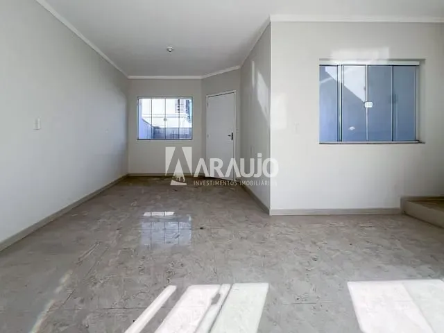 Casa com 82m² 3 quartos e 1 banheiro, à venda, no bairro Cordeiros em Itajaí