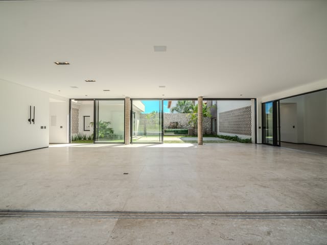 Casa com 1900m² 5 quartos e 9 banheiros, à venda, no bairro Setor de Habitações Individuais Norte em Brasília