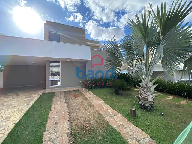 Casa com 400m² 3 quartos e 4 banheiros, à venda, no bairro Portal dos Bandeirantes II em Porto Feliz