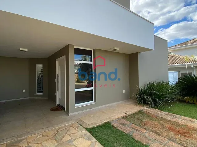 Casa com 400m² 3 quartos e 4 banheiros, à venda, no bairro Portal dos Bandeirantes II em Porto Feliz
