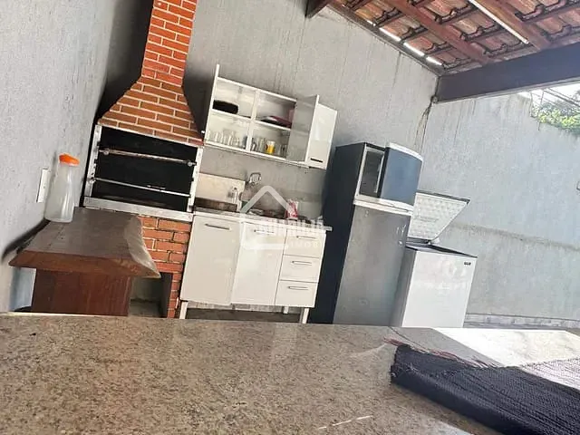 Casa 4 quartos e 6 banheiros, à venda, no bairro Enseada em Guarujá