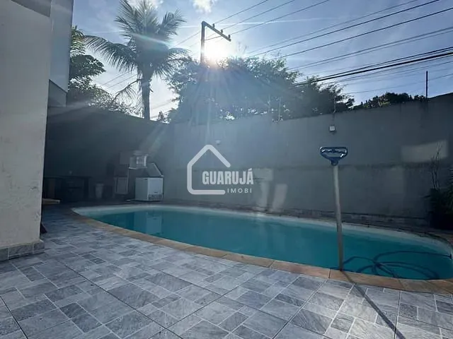 Casa 4 quartos e 6 banheiros, à venda, no bairro Enseada em Guarujá