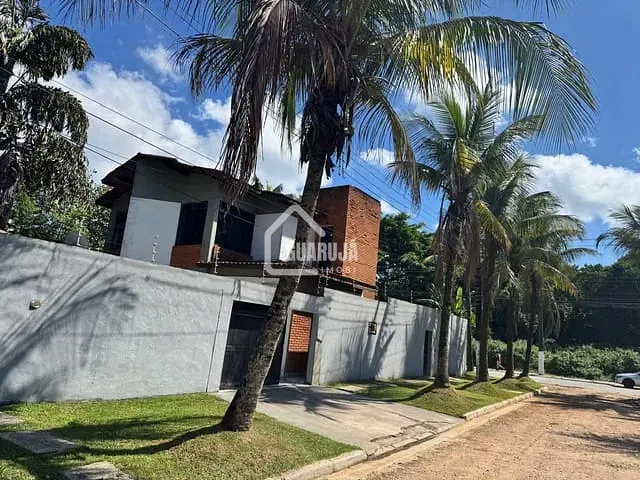 Casa 4 quartos e 6 banheiros, à venda, no bairro Enseada em Guarujá
