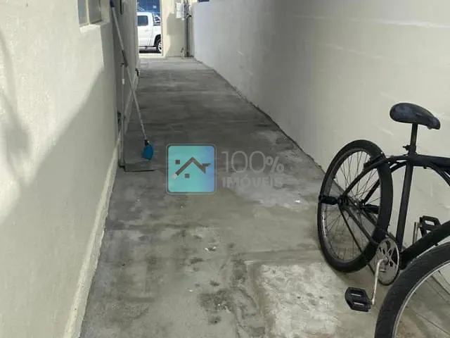 Casa com 225m² 2 quartos e 2 banheiros, à venda, no bairro Chácaras Reunidas em São José dos Campos