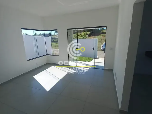 Casa com 250m² 3 quartos e 2 banheiros, à venda, no bairro Caluge em Itaboraí