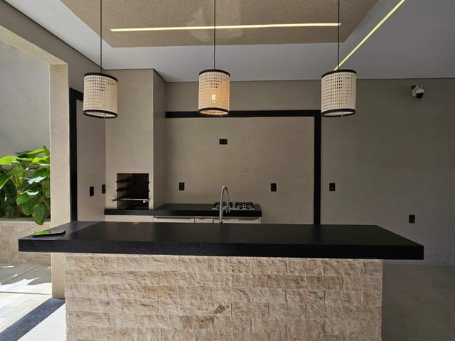 Casa 3 quartos e 4 banheiros, à venda, no bairro Esplanada Primo Meneghetti II em Franca