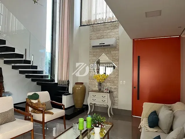 Casa com 361m² 4 quartos e 5 banheiros, à venda, no bairro Estância dos Ipês em Uberaba