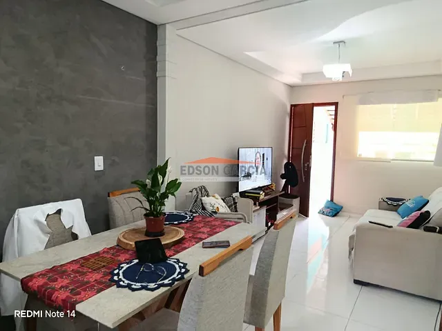 Casa 2 quartos e 2 banheiros, à venda, no bairro Jardim Santa Marta em Sorocaba