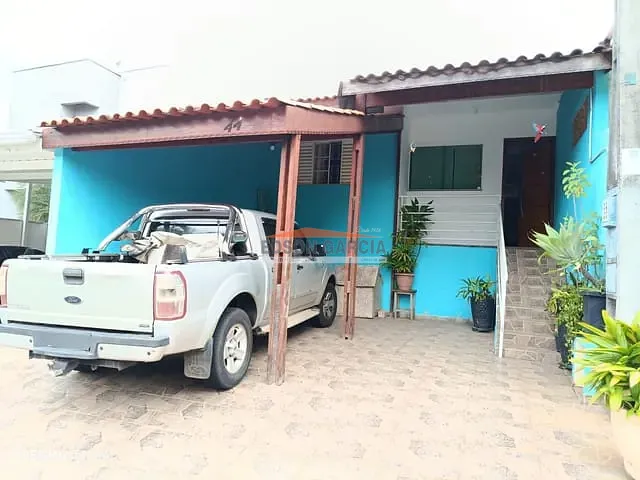 Casa 2 quartos e 2 banheiros, à venda, no bairro Jardim Santa Marta em Sorocaba