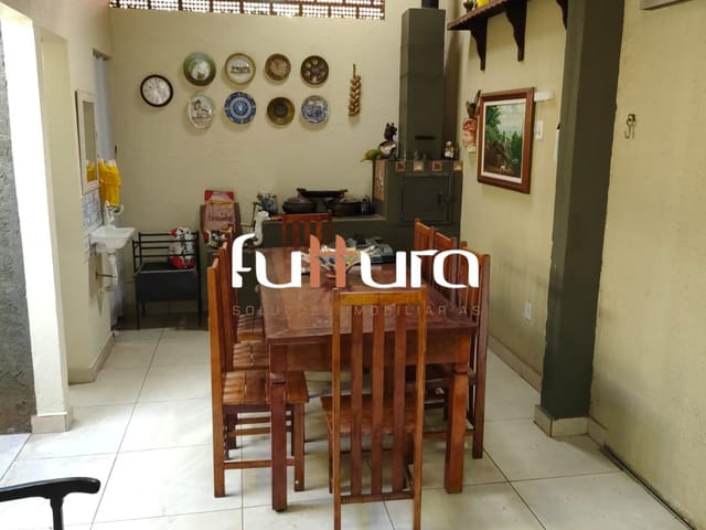 Casa 3 quartos e 2 banheiros, à venda, no bairro Jardim Imperial em Aparecida de Goiânia