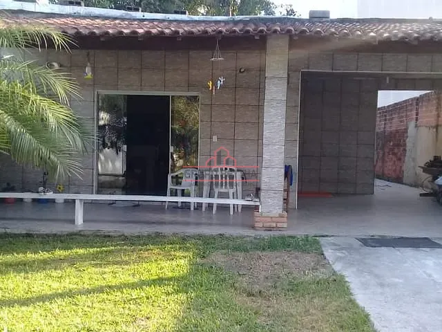 Casa com 440m² 2 quartos e 2 banheiros, à venda, no bairro Jardim Somar em Peruíbe