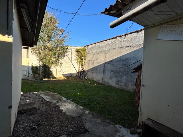 Casa 2 quartos e 2 banheiros, à venda, no bairro Quississana em São José dos Pinhais