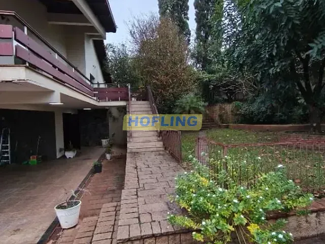 Casa com 900m² 4 quartos e 3 banheiros, à venda ou para alugar, no bairro Vila Paulista em Rio Claro
