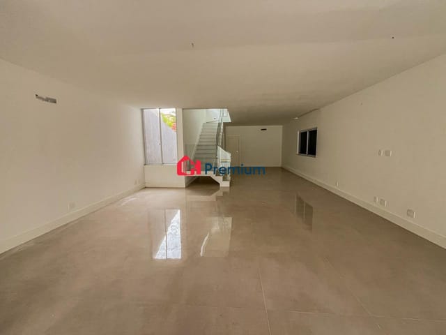Casa 4 quartos e 5 banheiros, à venda, no bairro Barra da Tijuca em Rio de Janeiro