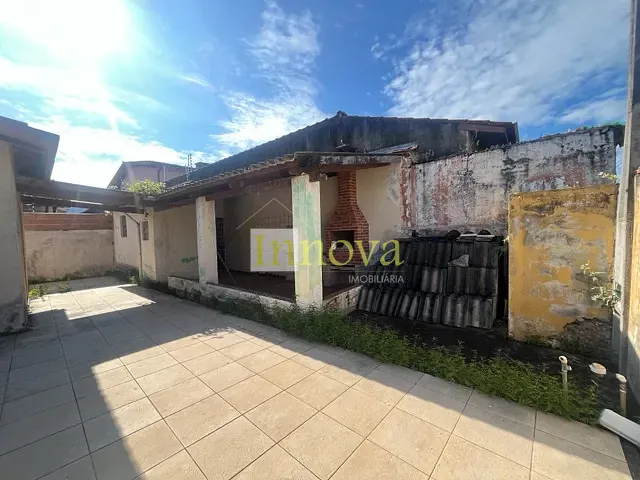 Casa 3 quartos e 2 banheiros, à venda, no bairro Indaiá em Caraguatatuba