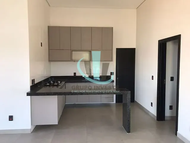 Casa com 407m² 3 quartos e 2 banheiros, à venda, no bairro RESIDENCIAL TIVOLI em ARARAQUARA