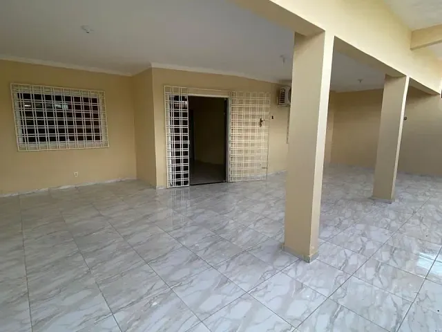 Casa 3 quartos e 1 banheiro, à venda, no bairro Oliveira Brito em Paulo Afonso