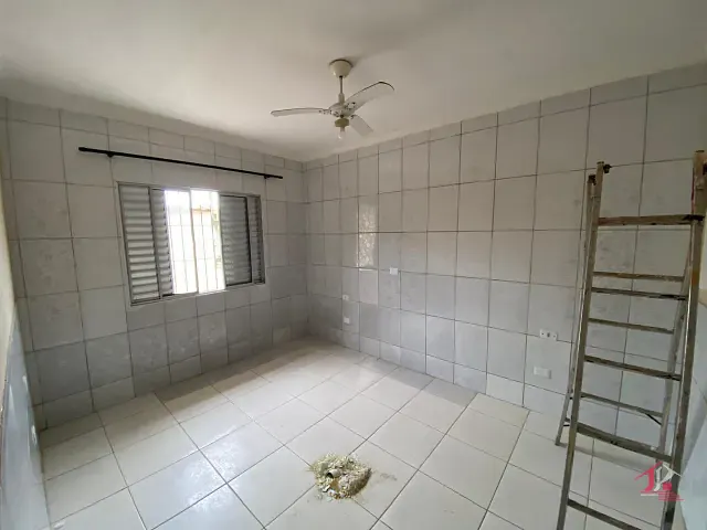 Casa com 200m² 2 quartos e 1 banheiro, à venda, no bairro Belas Artes em Itanhaém