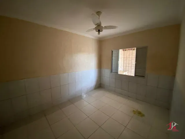 Casa com 200m² 2 quartos e 1 banheiro, à venda, no bairro Belas Artes em Itanhaém