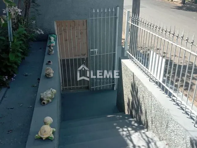 Casa com 300m² 3 quartos e 1 banheiro, à venda, no bairro Jardim Santa Clara em Mococa