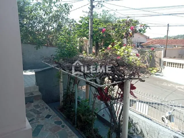 Casa com 300m² 3 quartos e 1 banheiro, à venda, no bairro Jardim Santa Clara em Mococa