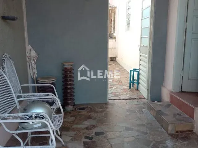 Casa com 300m² 3 quartos e 1 banheiro, à venda, no bairro Jardim Santa Clara em Mococa