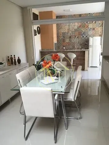 Casa, 3 quartos, 250 m² - Foto 2