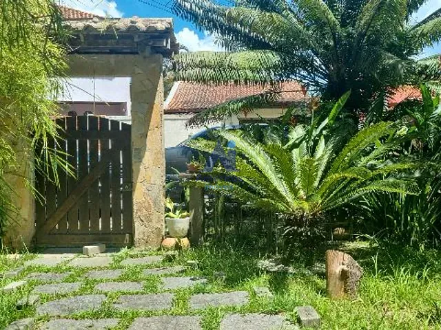 Casa com 360m² 4 quartos e 3 banheiros, à venda ou para alugar, no bairro Vargem Grande em Rio de Janeiro
