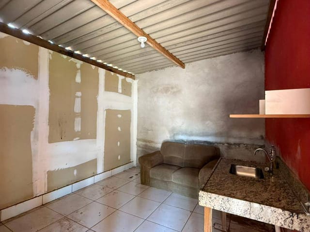 Casa com 200m² 2 quartos e 1 banheiro, para alugar, no bairro Jardim Boa Vista em Cambé