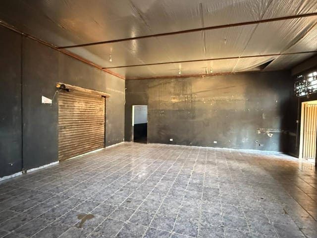 Casa com 200m² 2 quartos e 1 banheiro, para alugar, no bairro Jardim Boa Vista em Cambé