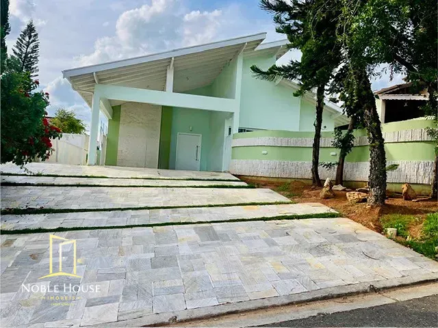 Casa com 800m² 4 quartos e 3 banheiros, à venda, no bairro Marambaia em Vinhedo