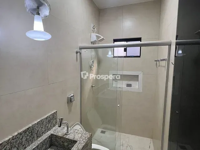 Casa com 280m² 3 quartos e 2 banheiros, à venda, no bairro Residencial Shangrilá em Anápolis