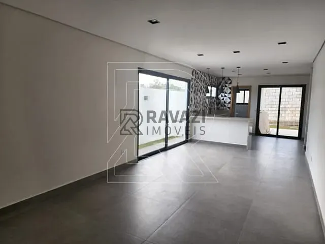 Casa com 250m² 3 quartos e 3 banheiros, à venda, no bairro Portal do Bosque em Louveira