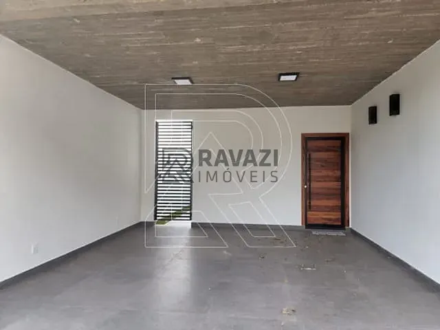 Casa com 250m² 3 quartos e 3 banheiros, à venda, no bairro Portal do Bosque em Louveira