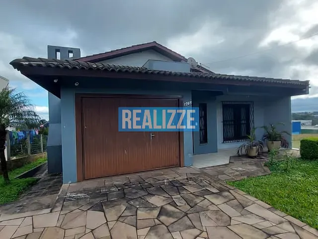 Casa com 520m² 3 quartos e 2 banheiros, à venda, no bairro Santa Lúcia em Marau