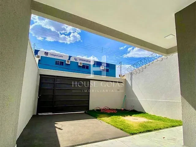 Casa com 187m² 3 quartos e 2 banheiros, à venda, no bairro Garavelo Residencial Park em Aparecida de Goiânia