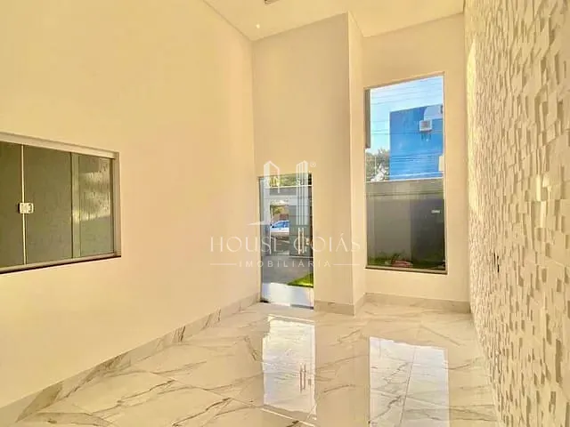 Casa com 187m² 3 quartos e 2 banheiros, à venda, no bairro Garavelo Residencial Park em Aparecida de Goiânia