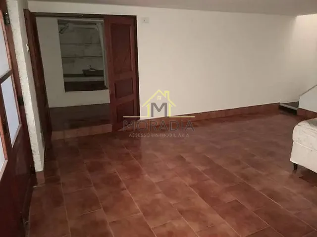 Casa com 150m² 3 quartos e 4 banheiros, à venda, no bairro Angola em Guaxupé