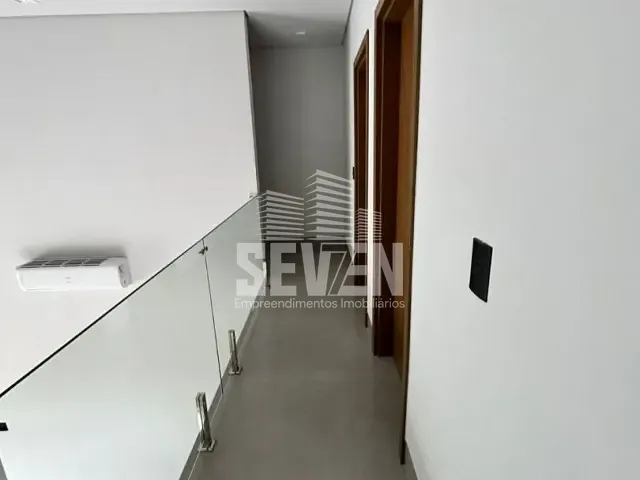 Casa com 381m² 3 quartos e 1 banheiro, à venda, no bairro Vila Aviaçao em Bauru