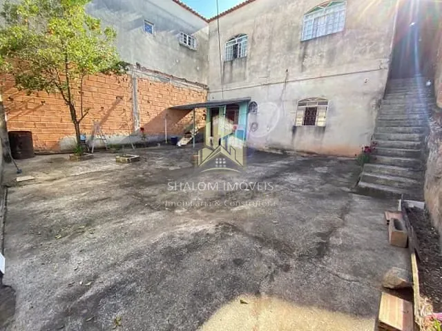 Casa com 360m² 3 quartos e 1 banheiro, à venda, no bairro Parque Xangri-La em Contagem