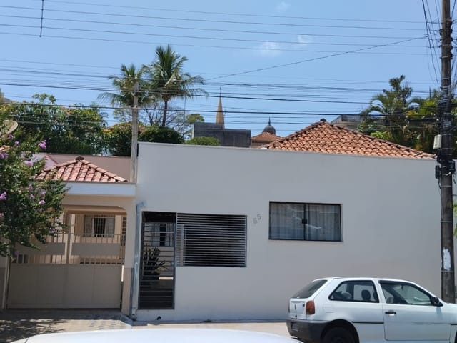 Casa com 300m² 3 quartos e 2 banheiros, à venda, no bairro Centro em São João da Boa Vista