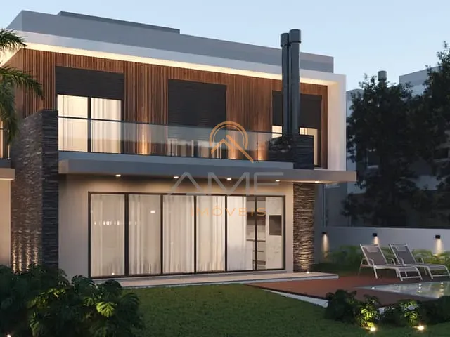 Casa 5 quartos e 2 banheiros, à venda, no bairro São Gonçalo em Pelotas