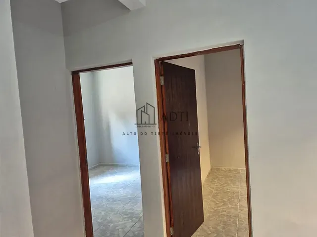 Casa com 600m² 2 quartos e 1 banheiro, à venda, no bairro Jardim Santa Teresa em Mogi das Cruzes