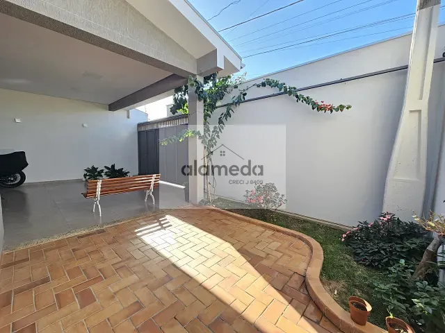 Casa com 560m² 3 quartos e 3 banheiros, à venda, no bairro POMPÉIA 3 em Jacarezinho