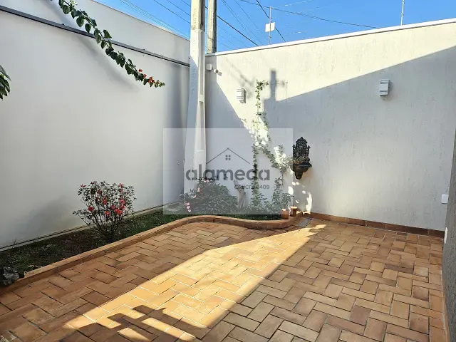Casa 3 quartos e 2 banheiros, à venda, no bairro POMPÉIA 3 em Jacarezinho
