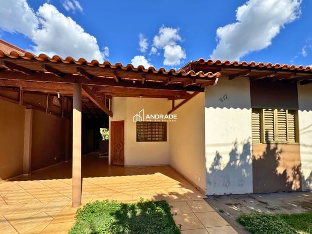 Casa com 275m² 3 quartos e 1 banheiro, à venda, no bairro Residencial Interlagos em Apucarana