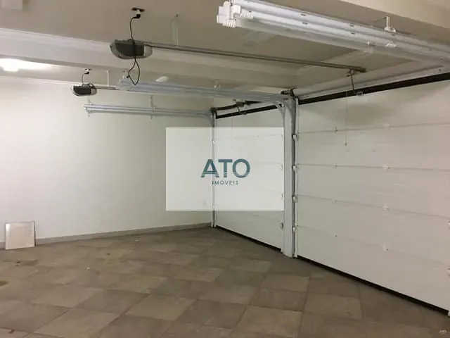 Casa com 500m² 4 quartos e 4 banheiros, à venda, no bairro Centro em Tijucas