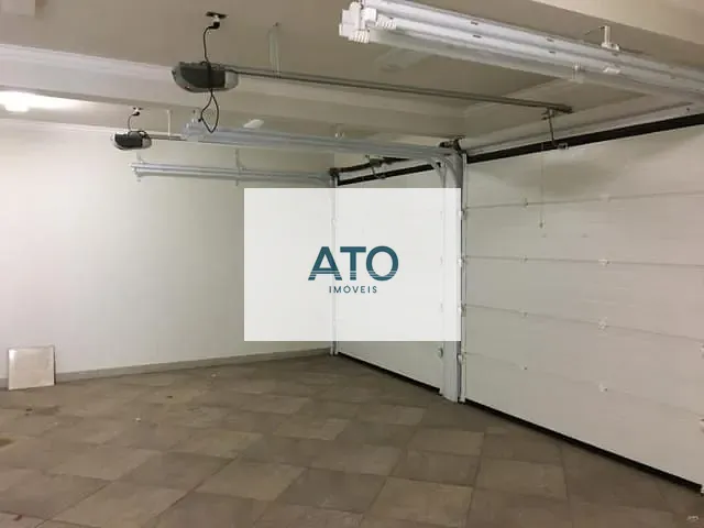 Casa com 500m² 4 quartos e 4 banheiros, à venda, no bairro Centro em Tijucas
