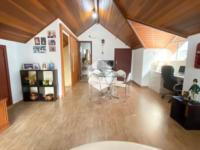 Casa com 350m² 4 quartos e 8 banheiros, à venda, no bairro Recreio dos Bandeirantes em Rio de Janeiro