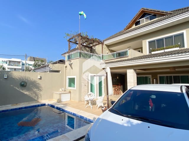 Casa com 350m² 4 quartos e 8 banheiros, à venda, no bairro Recreio dos Bandeirantes em Rio de Janeiro